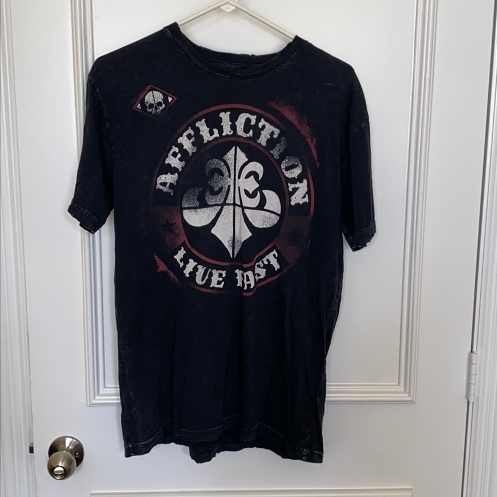 AFFLICTION BLACK T SHIRT MEDIUM